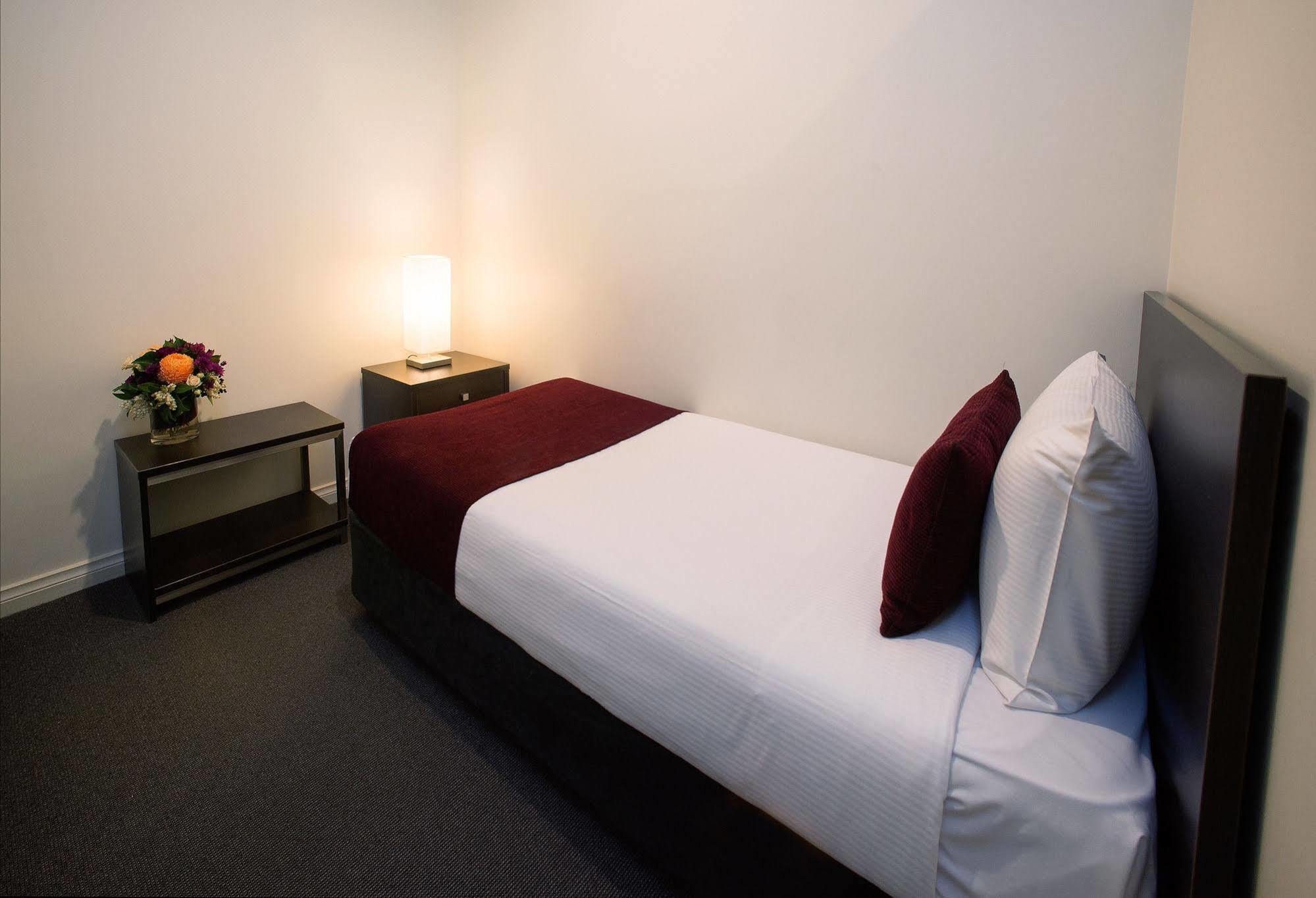 แฟรงคลิน อพาร์ตเมนต์ Aparthotel แอดิเลด ภายนอก รูปภาพ